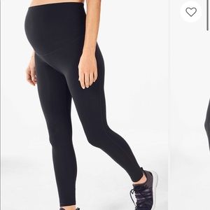 Fabletics maternity leggings
